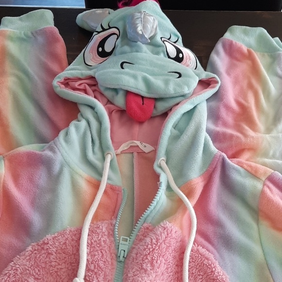 Unicorn onsie!! - Picture 4 of 4